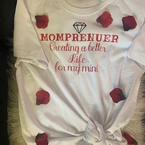 Brand new customize mom shirts size small